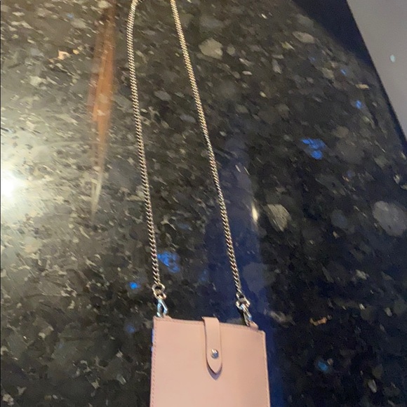 Kate Spade phone carrier - Picture 2 of 3